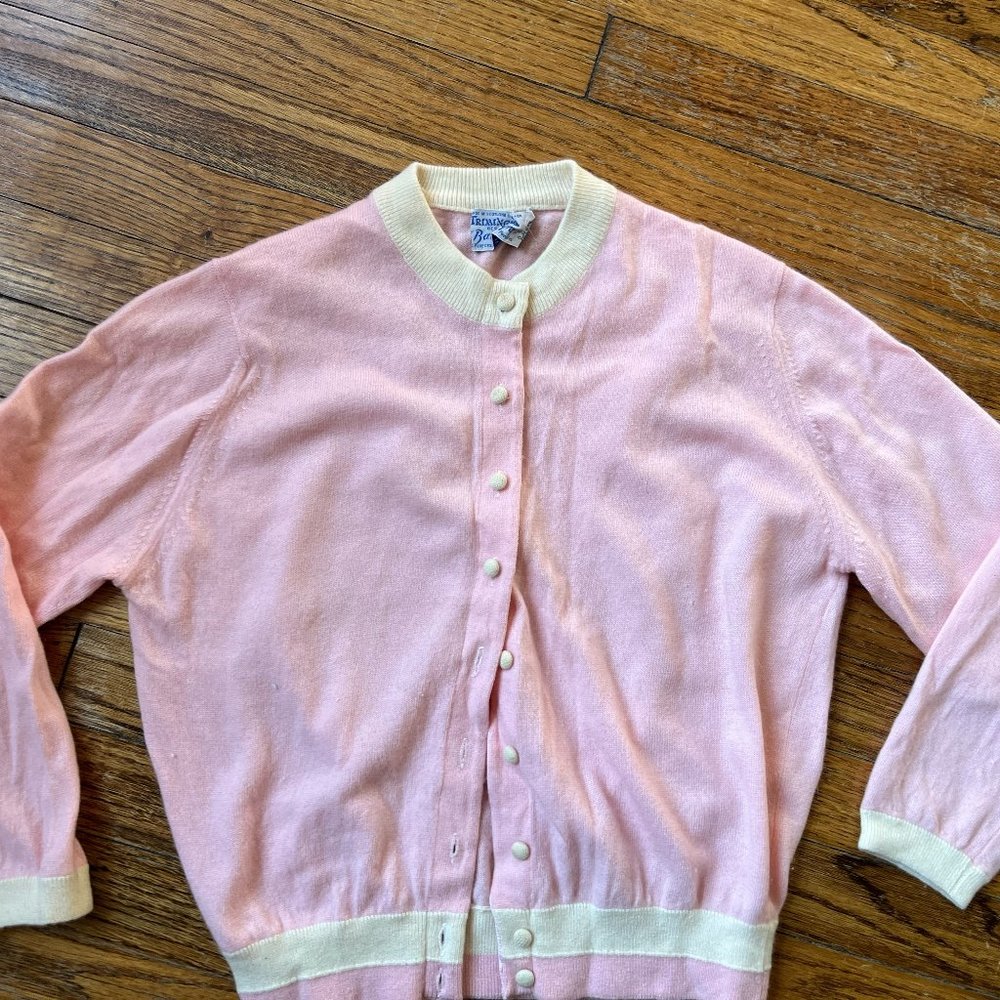 granny cottage barbiecore 50s eclectic vintage cashmere holiday shorter cardi